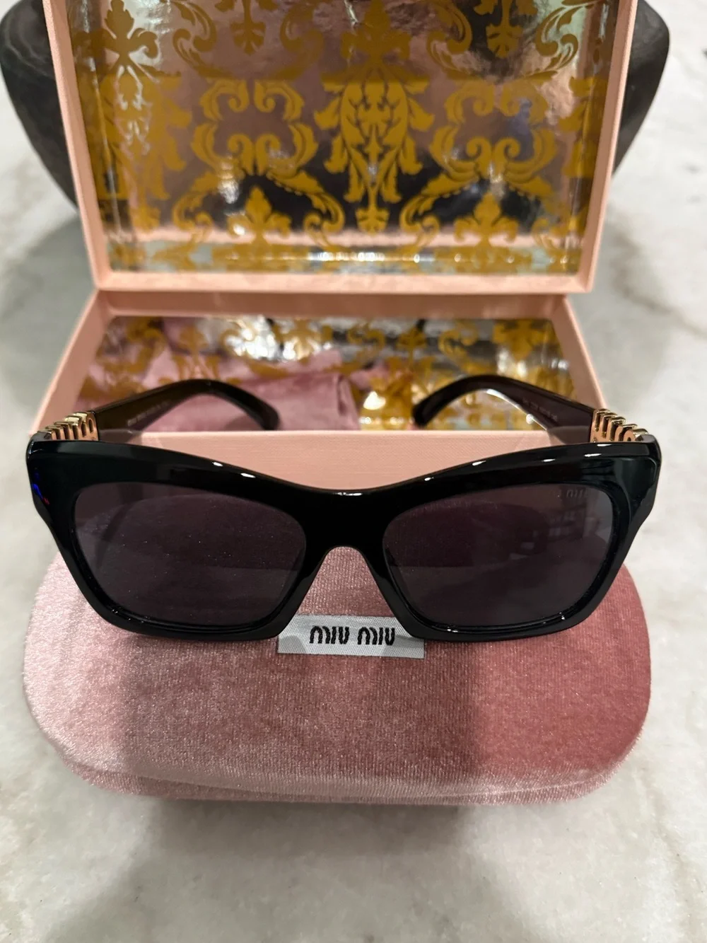 N/A miu sunglasses